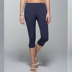 Lululemon In The Flow Crop II *Pattern Cadet Blue